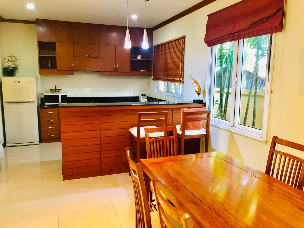 Karon Pool Villa 卡伦3卧泳池别墅 Eksteriør billede